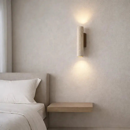 Applique murale minimaliste en travertin et bois | Mysen