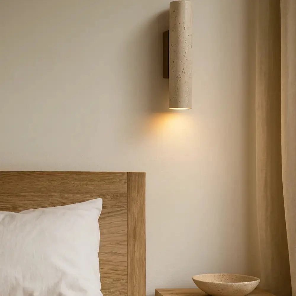 Applique murale minimaliste en travertin et bois | Mysen