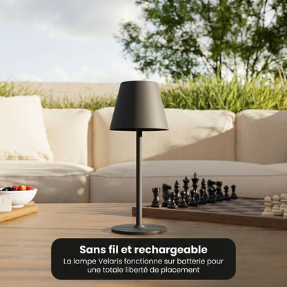 Lampe Velaris vue détail station de charge fer thermolaqué - Lumalia