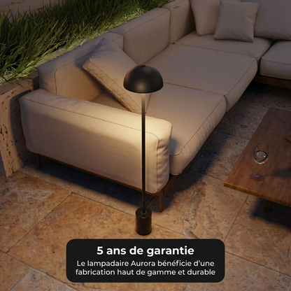 Lampadaire Aurora vue détail base marbre fer thermolaqué - Lumalia