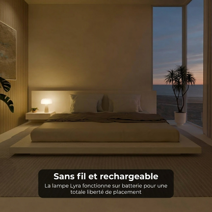 Lampe Lyra vue détail base travertin véritable - Lumalia