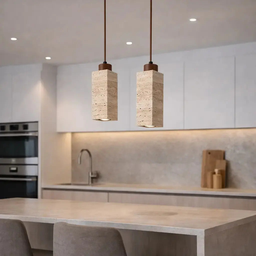 Suspension scandinave en travertin et bois | Koben