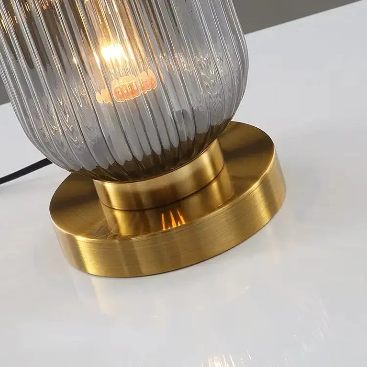 Lampe de chevet moderne en verre et laiton | Yrsa