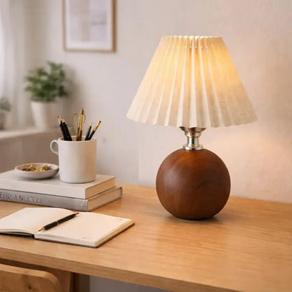 Lampe de chevet en bois massif et tissu | Aeris