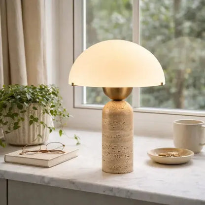 Lampe à poser scandinave en travertin et verre opalin | Asta