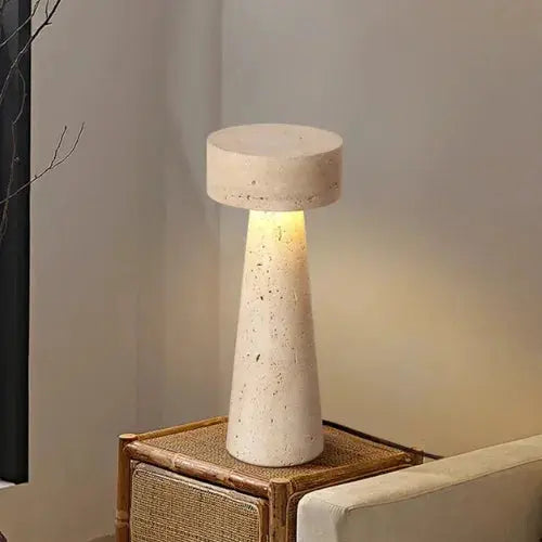 Lampe de chevet moderne LED en travertin | Neri