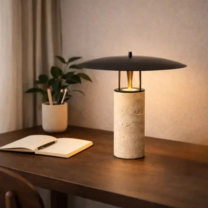 Lampe à poser en pierre de travertin | Noma
