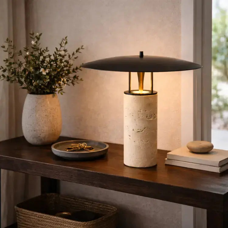 Lampe à poser en pierre de travertin | Noma